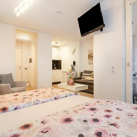 Apartment Ferienwohnung Am Weiher *